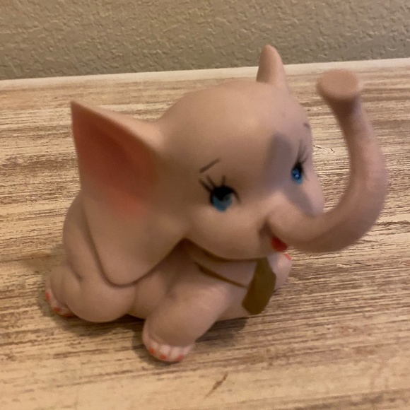 Pristine Vintage Porcelain Bisque Elephant Ring Holder - Picture 3 of 11